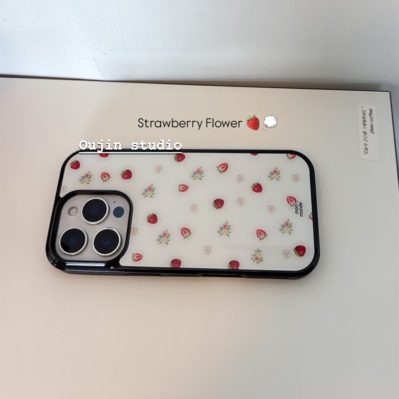 Strawberry Huller - 韓国のイチゴの花柄スマホケース iPhone 17 Air 16 Pro
