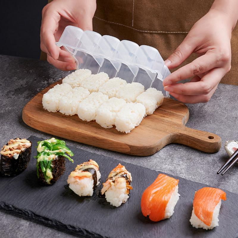 グリッド型おにぎり型としゃもじセット、寿司用ノンスティック圧 - Rice Ball Mold のレビューと価格