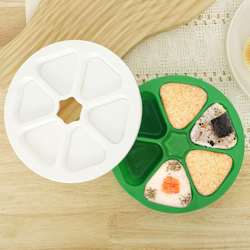 6 in 1寿司メーカーボックスおにぎり型三角寿司型ご飯ボー - Rice Ball Mold のレビューと価格