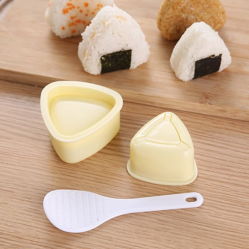 寿司作り道具 おにぎり型 三角形シェイパー デコアクセサリー - Rice Ball Mold のレビューと価格